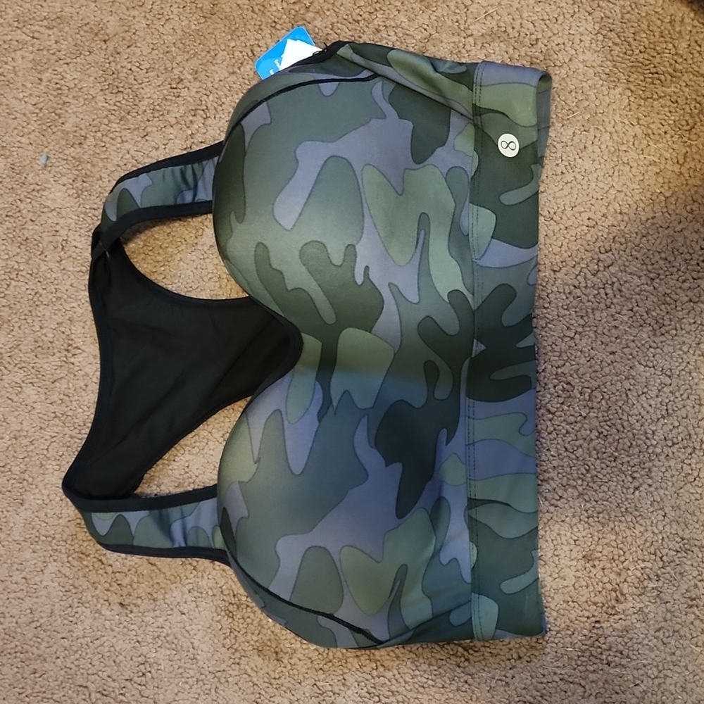 Layer 8 sportsbra